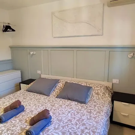 Infinite Ocean View + Terrace + Parking דירה *